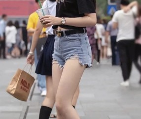 子宫内膜增厚导致血流不止，应对策略与治疗指南