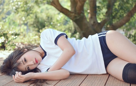 宝宝发育迟缓前期的表现，家长如何识别和应对